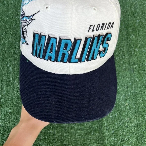 VTG 90s Men's Sports Specialties MLB Florida Marlins Shadow Script Snapback Hat